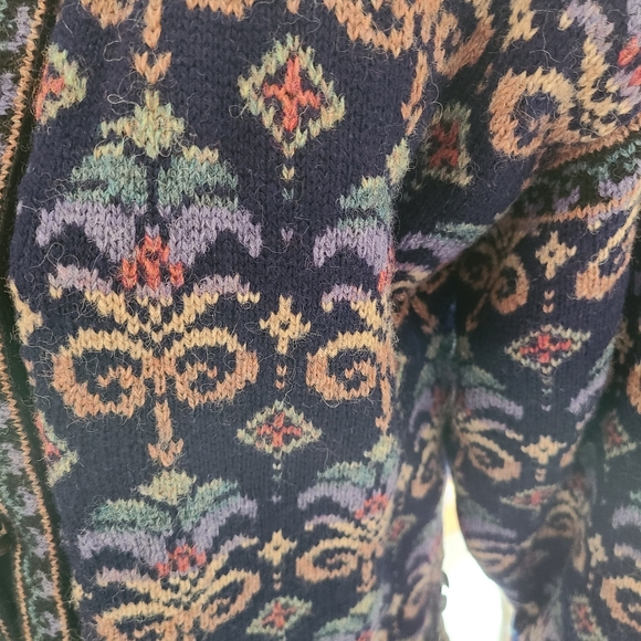 Icelandic Lined Cardigan - Picture 4 of 8